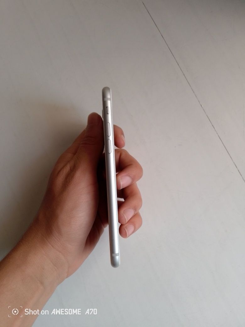 Iphone 8    64GB