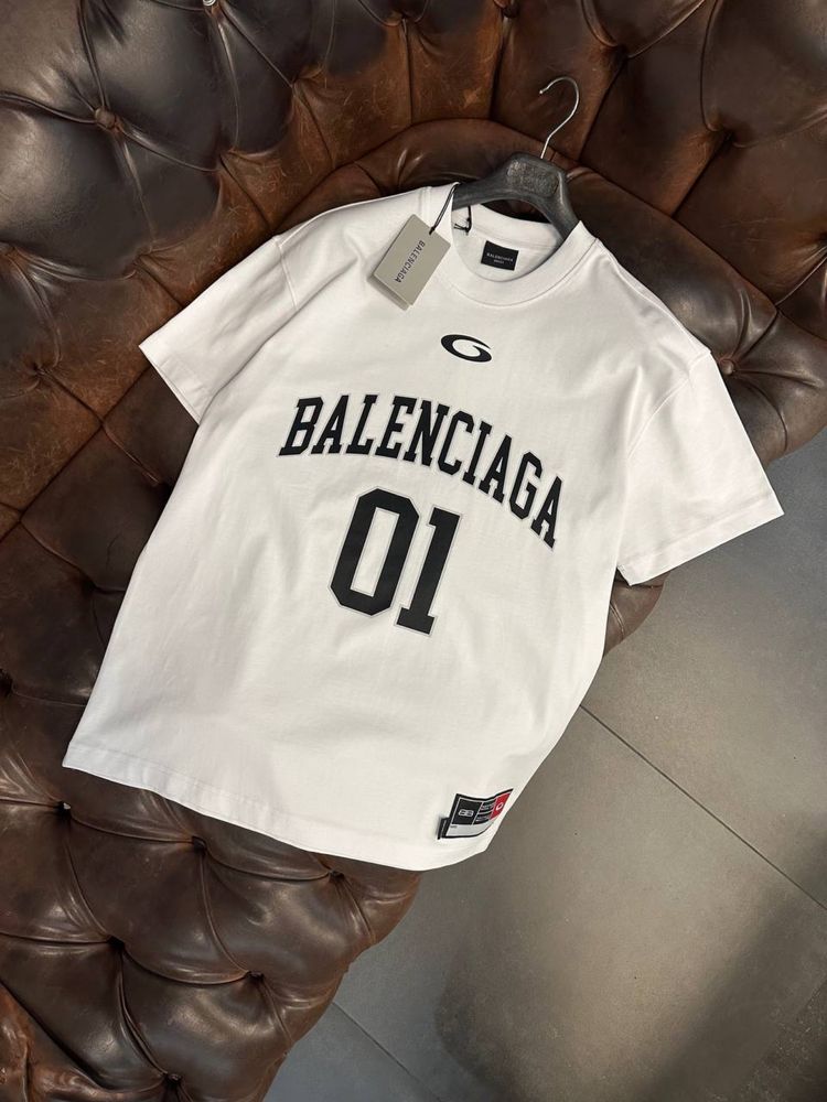 Tricou Balenciaga — OVERSIZE — calitate PREMIUM - 100% cotton