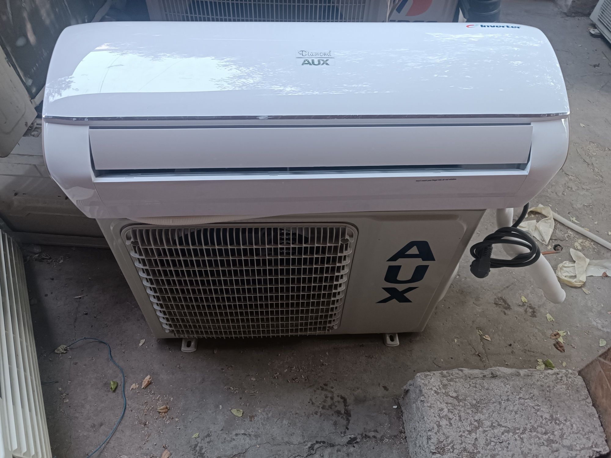 Aух 12 tali Inverter Kondisioner!
