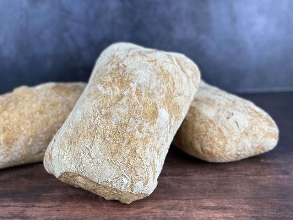 Чиабатта, бездрожжевой хлеб. Панини. Хлебобулочные изделия