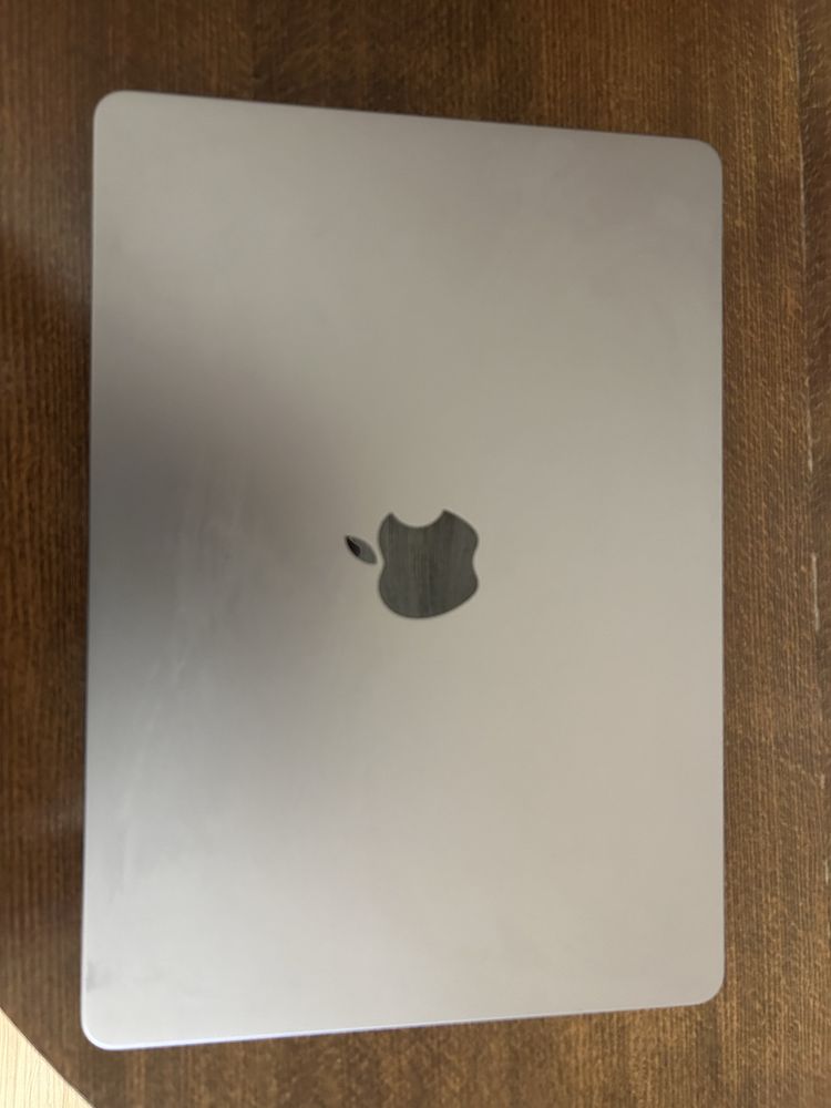 Macbook air M2 512gb , 8gb ram- 13 inc - като нов