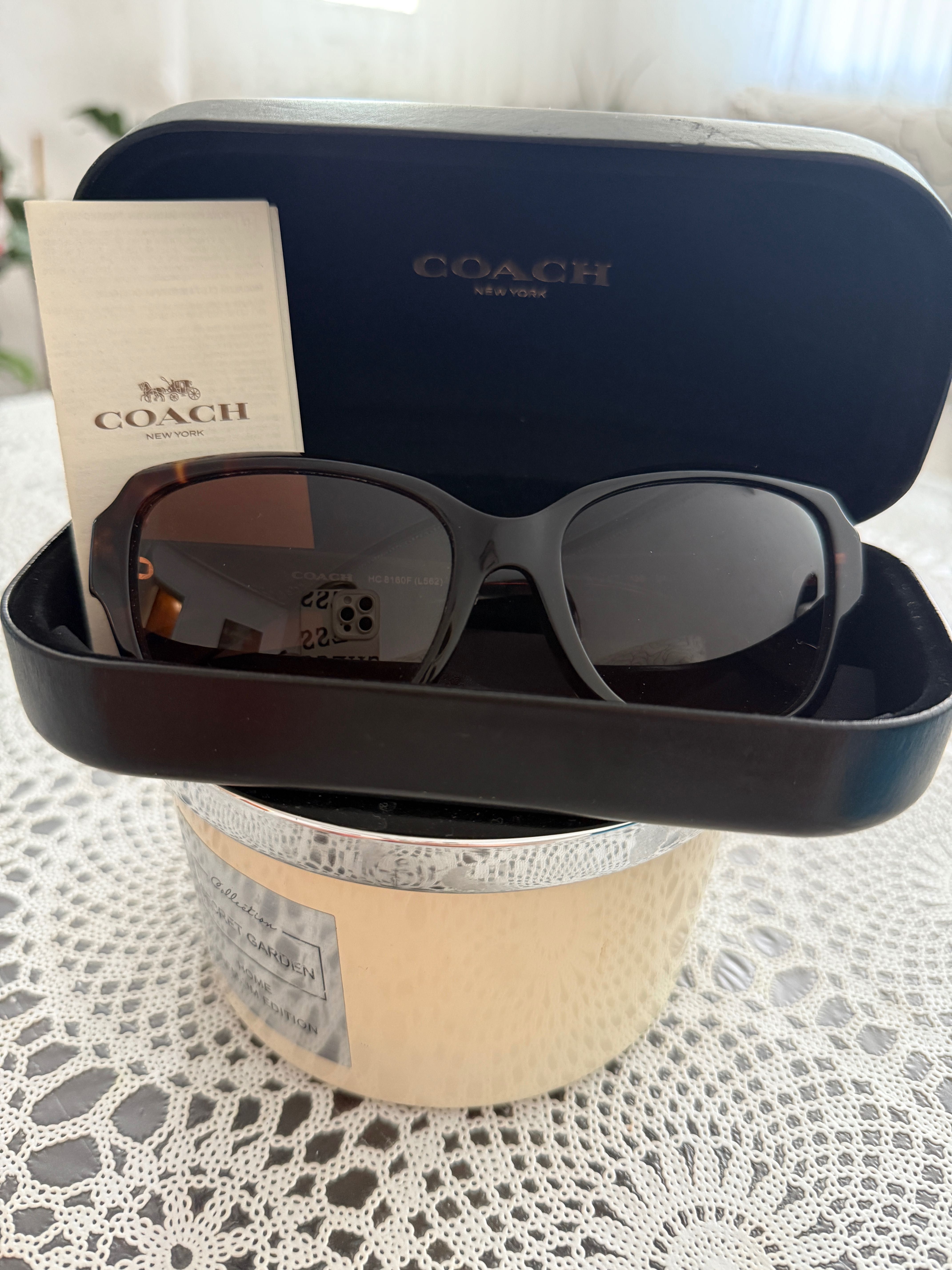 Оригинални слънчеви очила COACH New York – Чисто нови + калъф