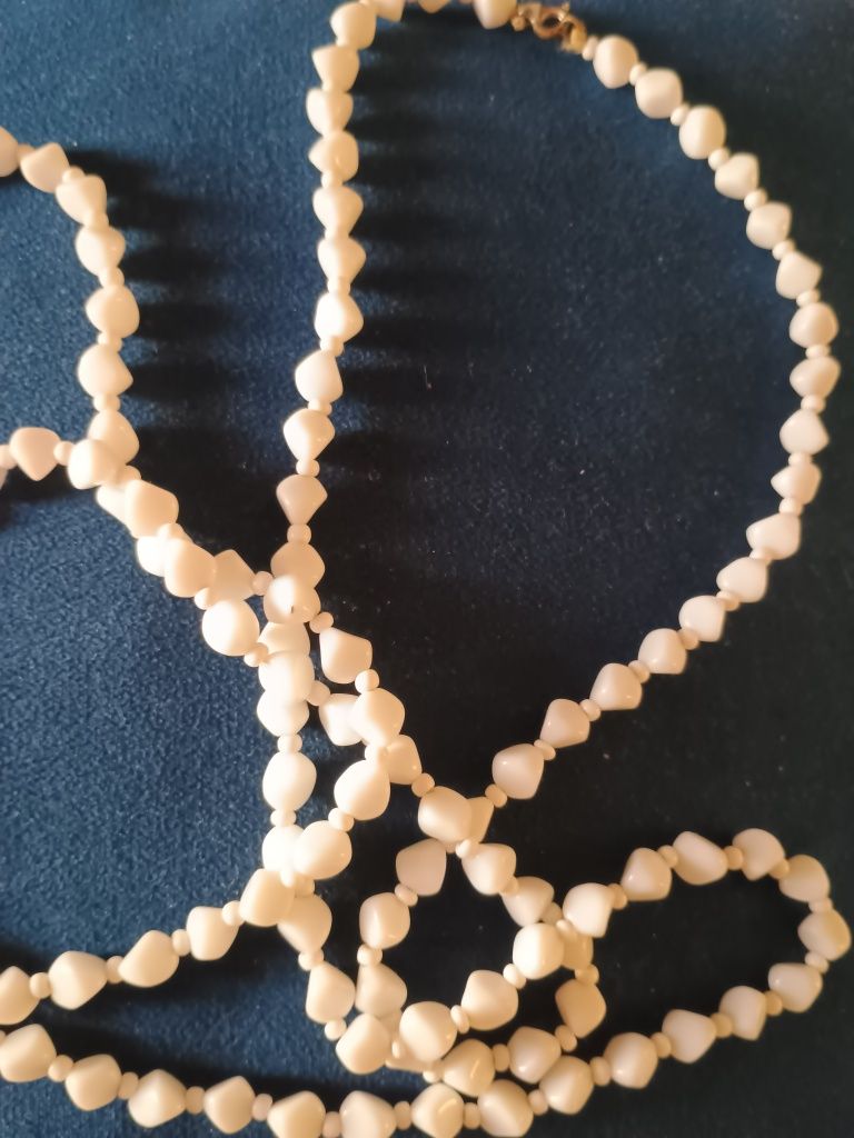 Gablonțuri accesorii coliere bijuterii vechi