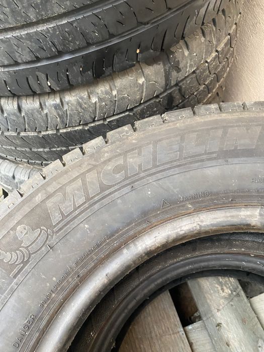 2 buc 205/75/16C Michelin