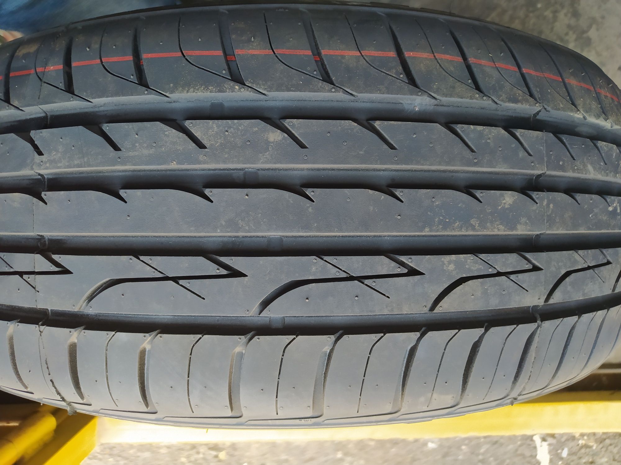 Three-A 225/55R17 P606