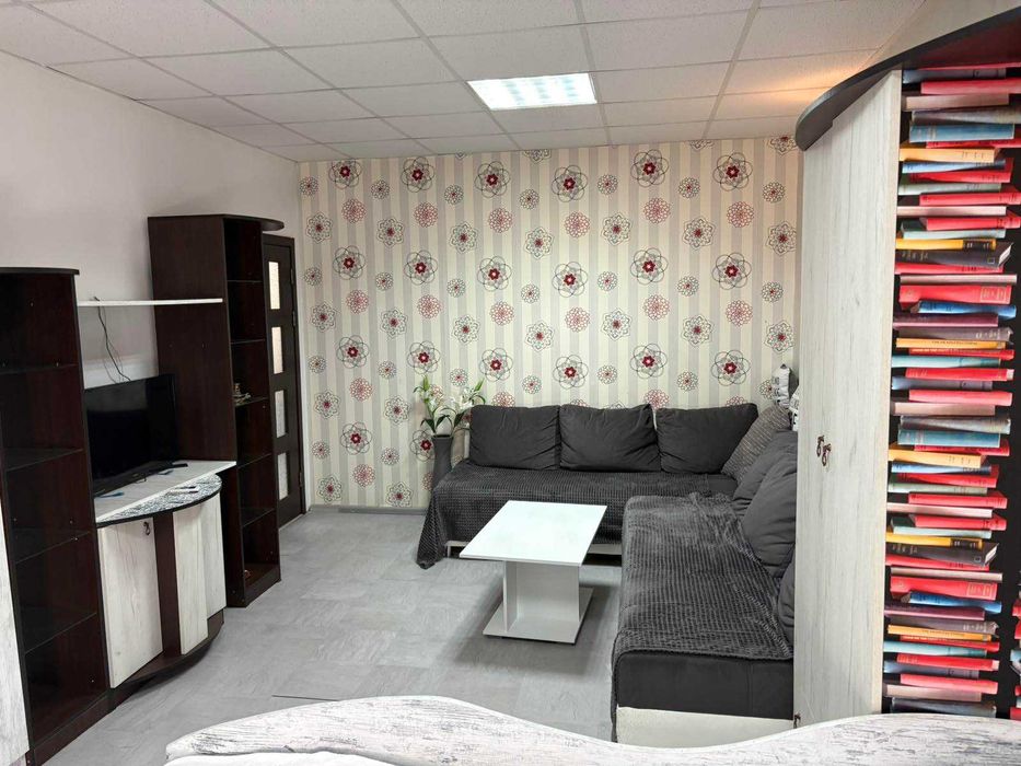 Давам под наем 2-стаен апартамент в Младост 1