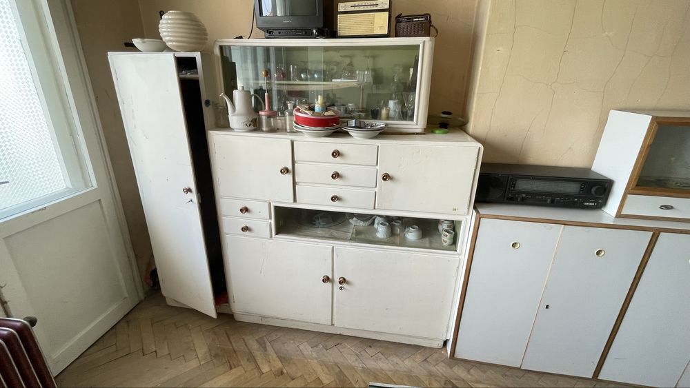 Разпродажба стари запазени мебели