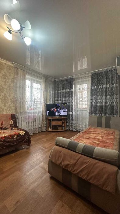 1 комнатная квартира в районе УЮТа