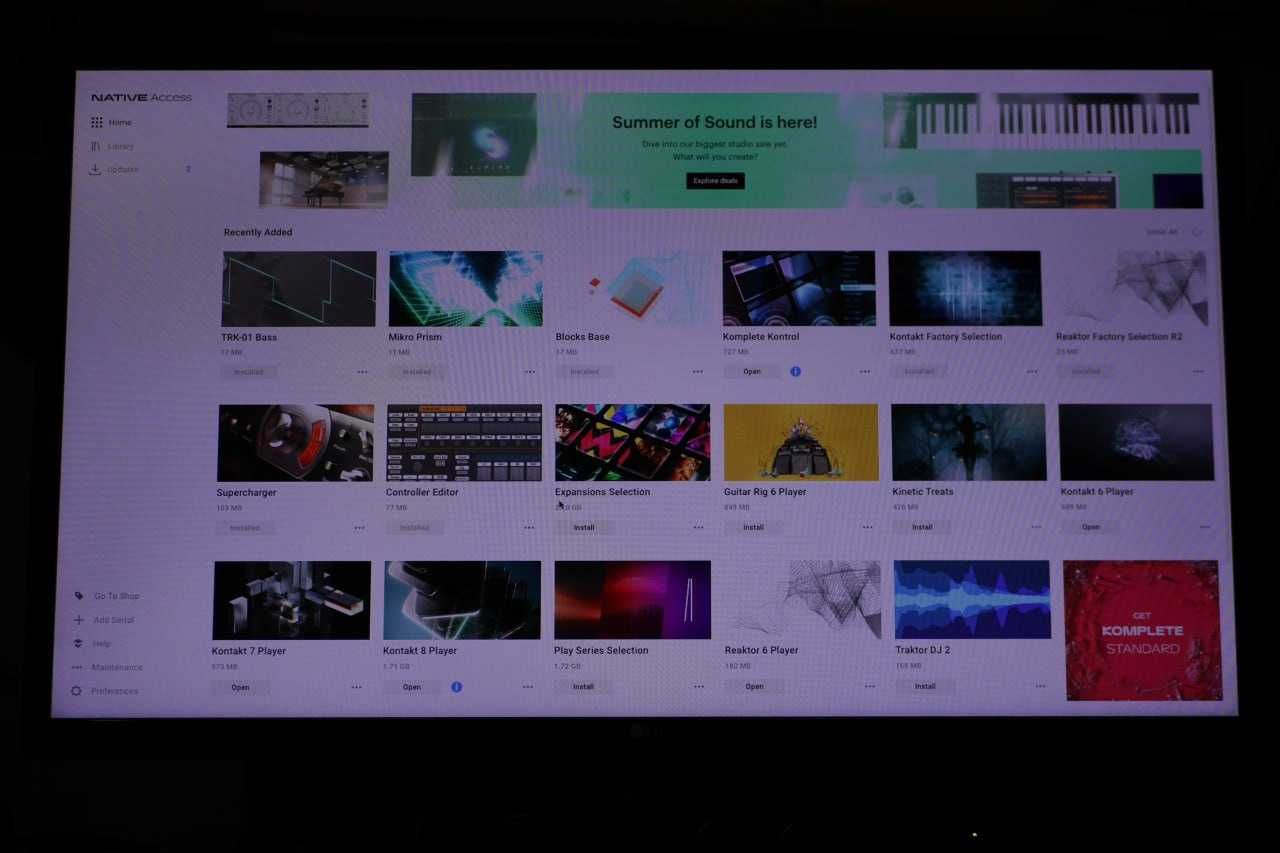 Maschine mk2, Controller,  Groovebox, Drum machine.