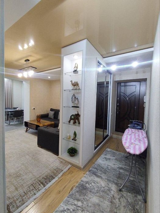 Аренда Чиланзар 1 Евро Высокопотолочка  2/2/4 балкон 2х7