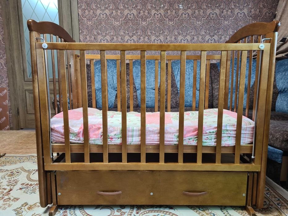 Кроватка детская