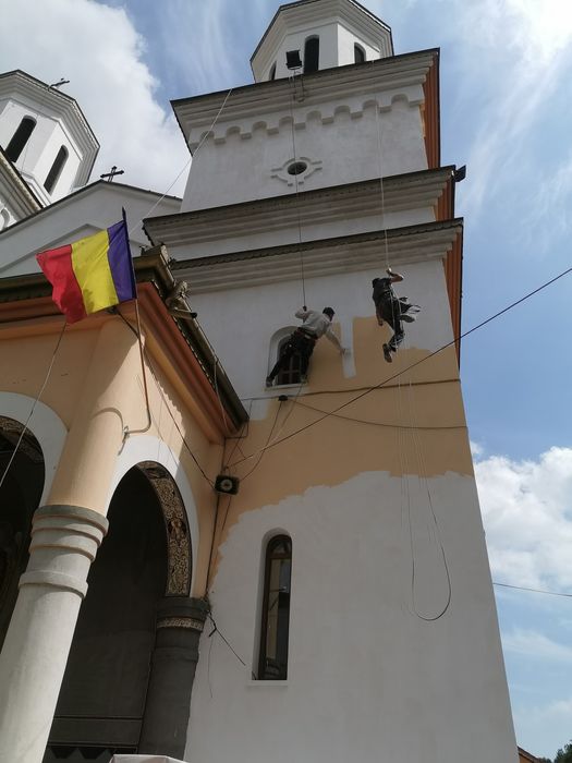 Alpinist utilitar  izolații exterioare 150 ron mp material inclus