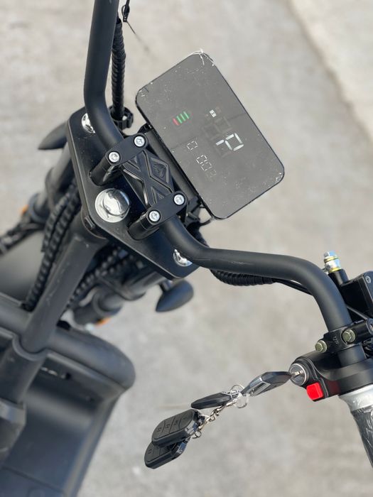 Scuter electric S702