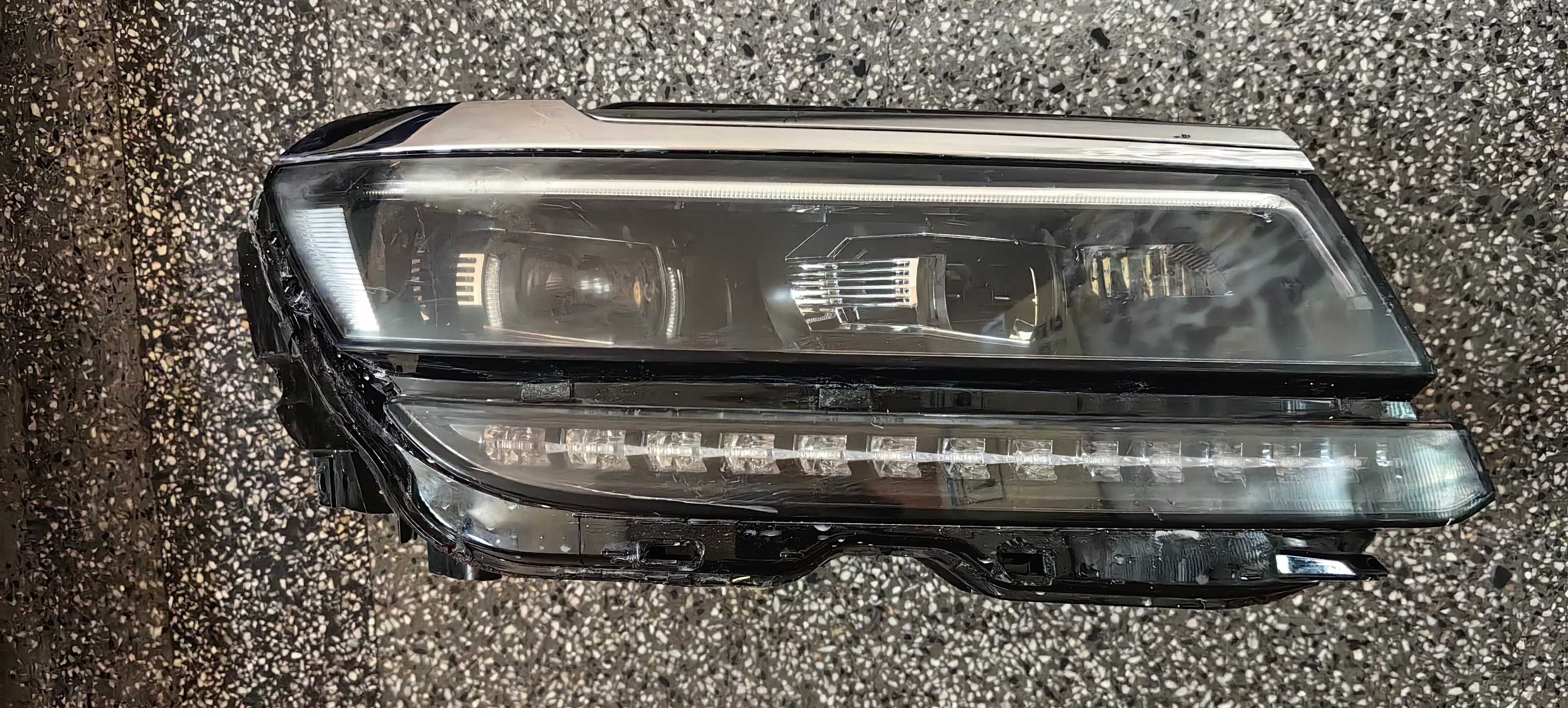 Фар за VW Tiguan Full LED / ВФ Тигуан Фул ЛЕД