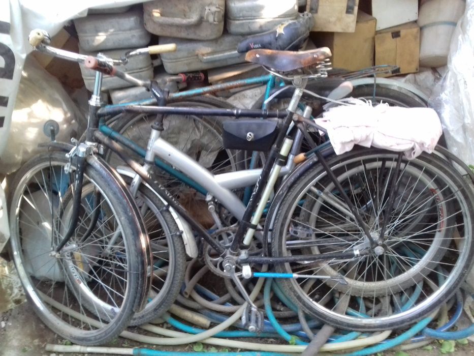 Продаются велосипеды оптом 5 Уралов,1 немецкий,2 китайские и запчасти.