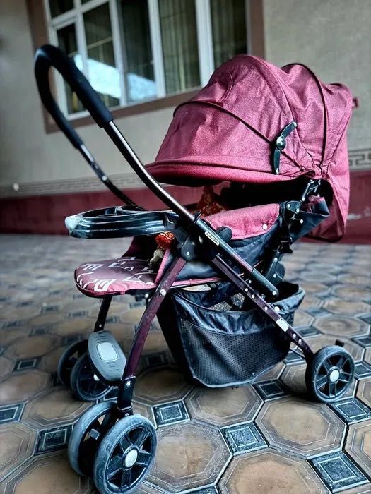 Детская коляска. Б/у. В хорошем состоянии