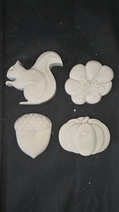 Figurine Ipsos pentru Pictat cu sau fara mangent