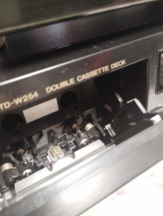 Linie JVC cu telecomanda