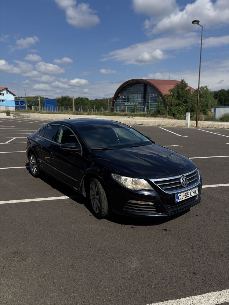Volkswagen Passat CC 2.0 TDI 140 CP 2011