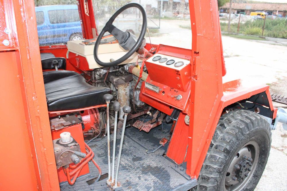 Продава се трактор Мургаш М-45 с косачка