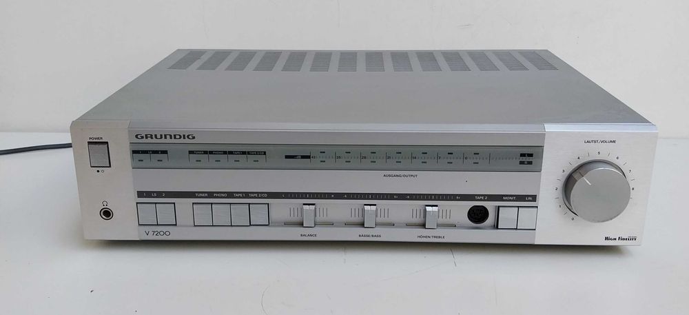 НАЙ ДОБРАТА ОФЕРТА Усилвател Grundig V7200