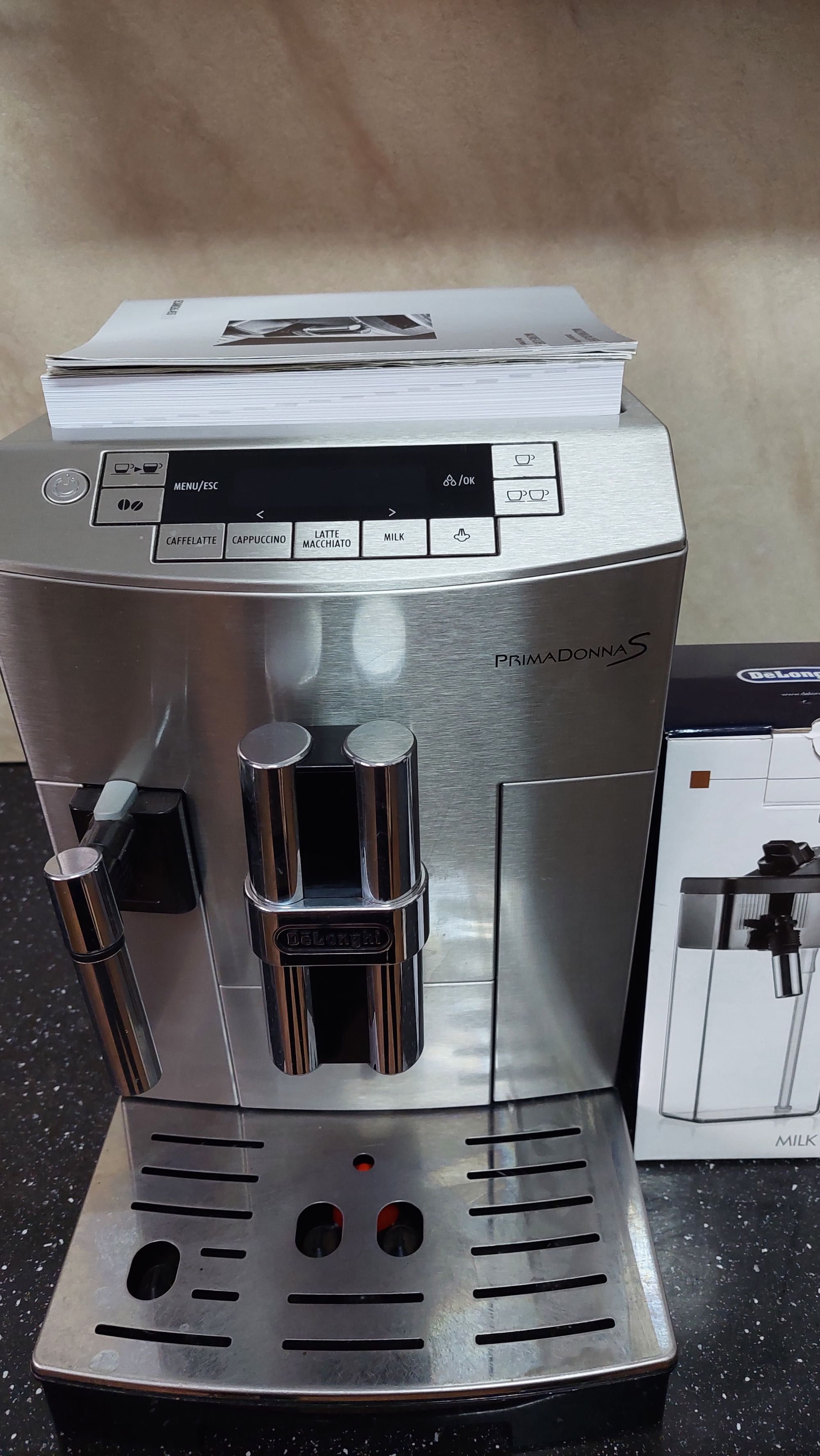 Expresor aparat cafea Delonghi Primadonna s (garanție)