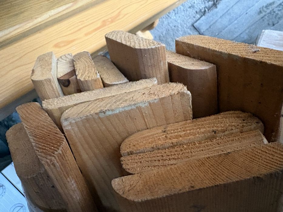 Масивна дървена ламперия, лакирана – готова за монтаж, 44, 66 л.м.