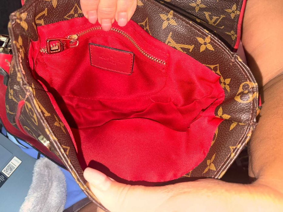 Дамска чанта Louis Vuitton