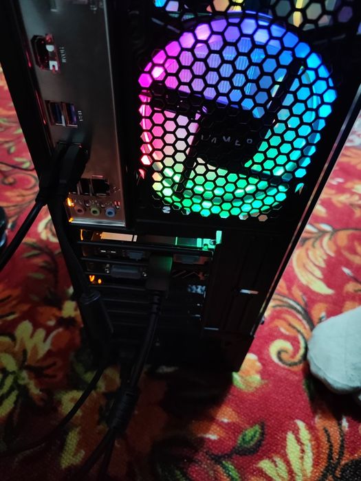 Intel core I5-6400+RX580 Sapphire Nitro Plus+16BG Ram(2666MHZ)+Igravoy