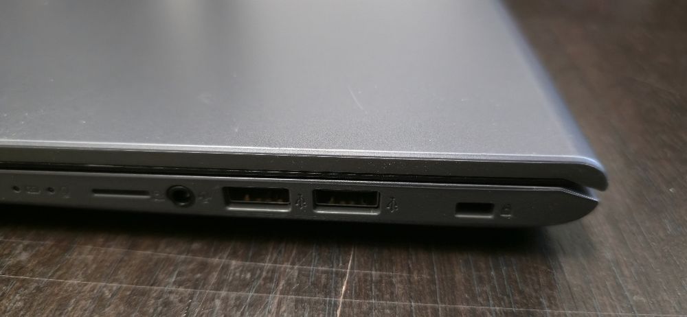 Laptop Asus X509-FA i7g8 ofertă-citiți anunțul