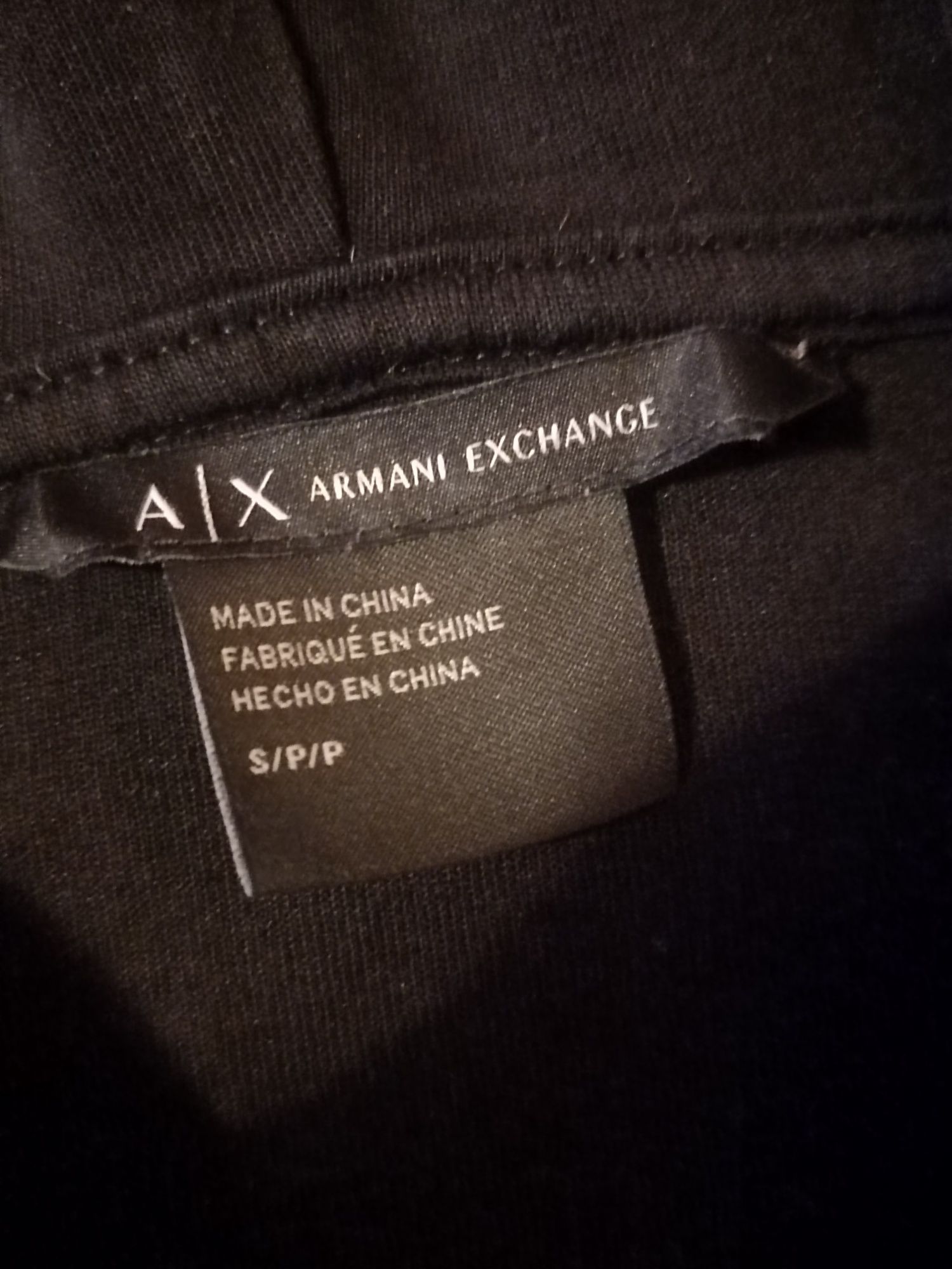 Екип Armani exchange