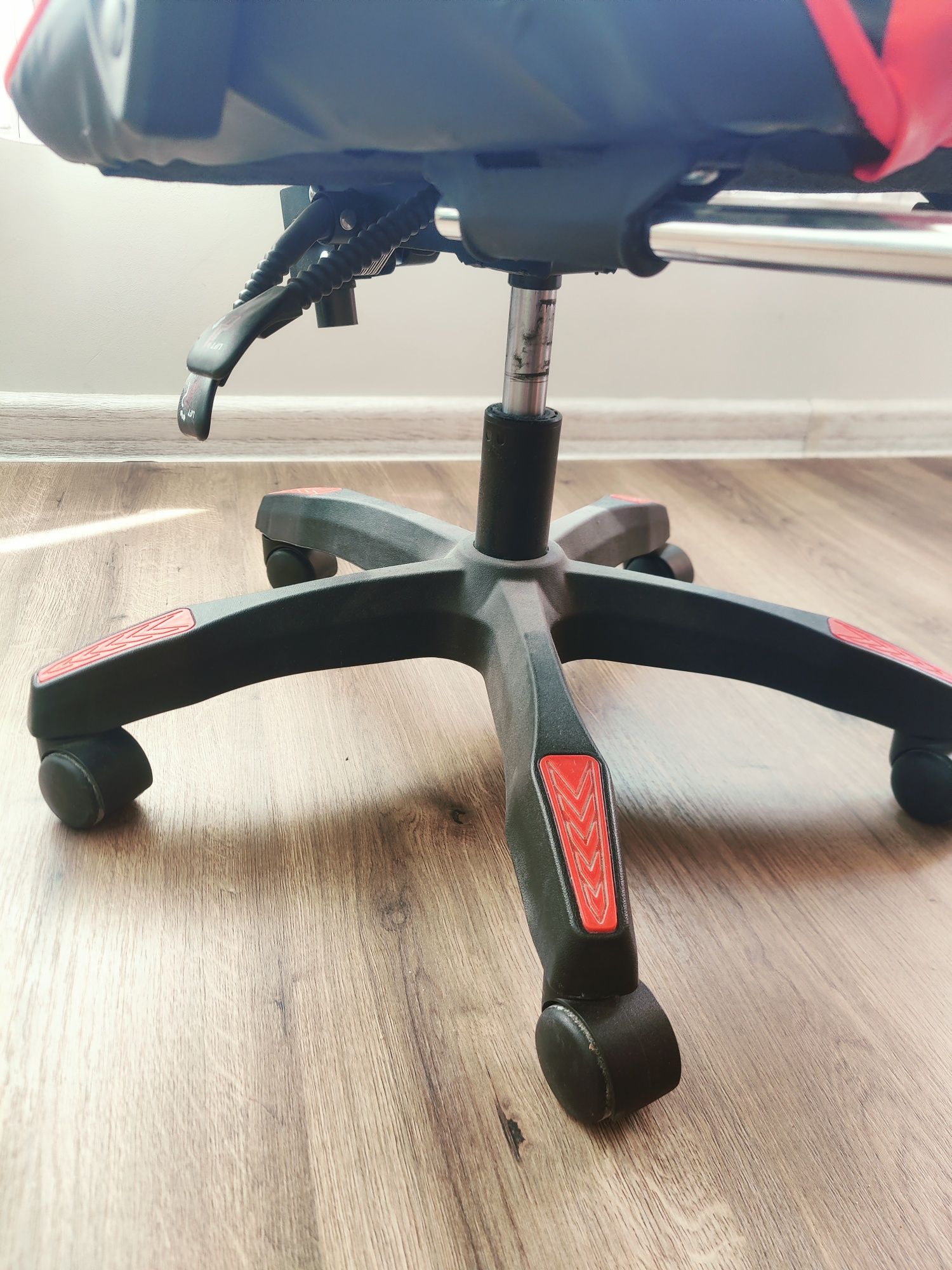 Геймърски стол / Gaming chair Kaleuill