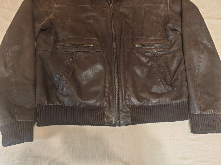 Vând geaca piele BATA, maro trufa ciocolată