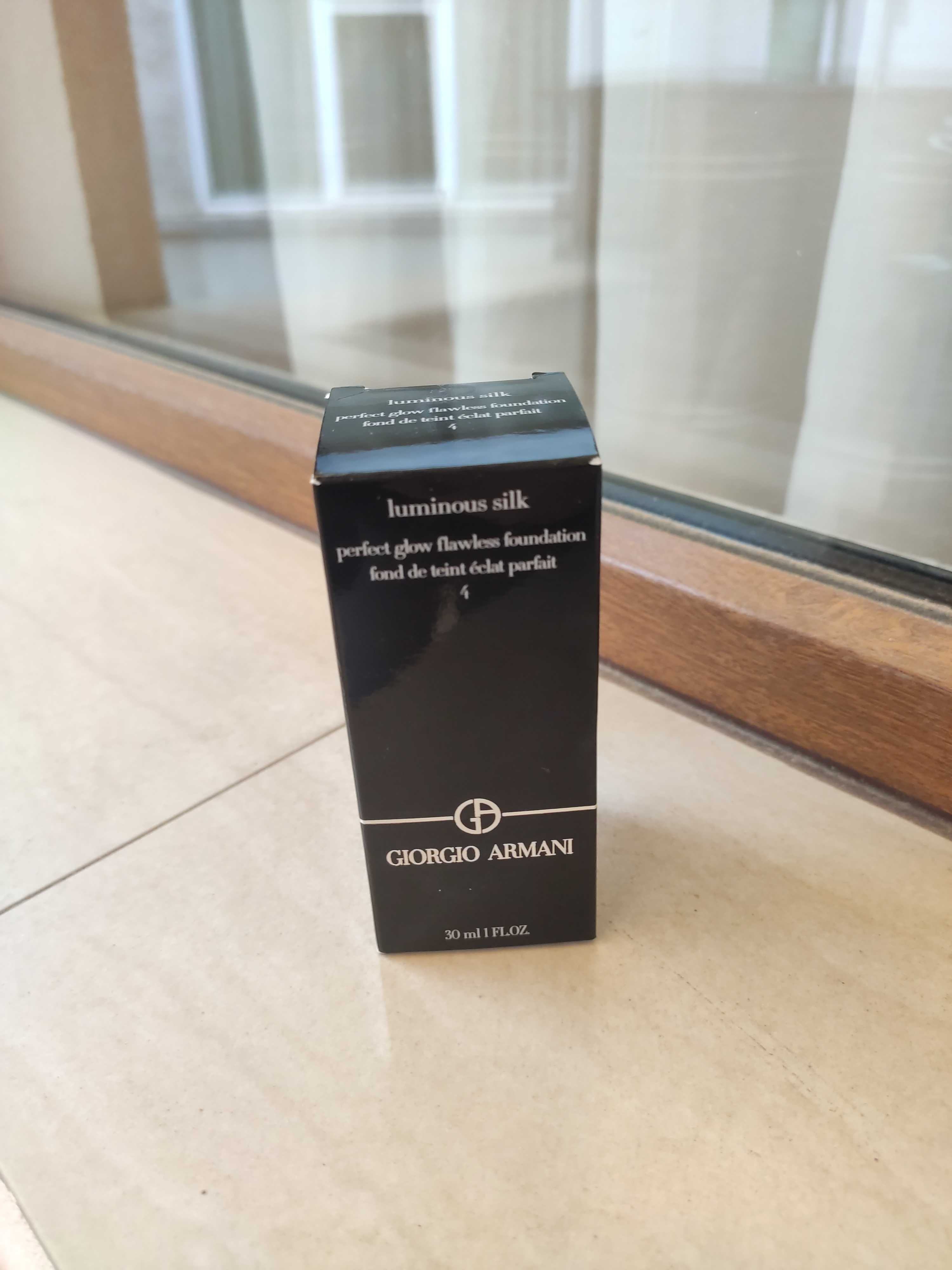 Giogio Armani luminous slik foundation