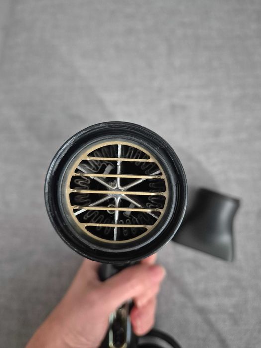 Uscator de par profesional Philips PRO 2300w IONIC