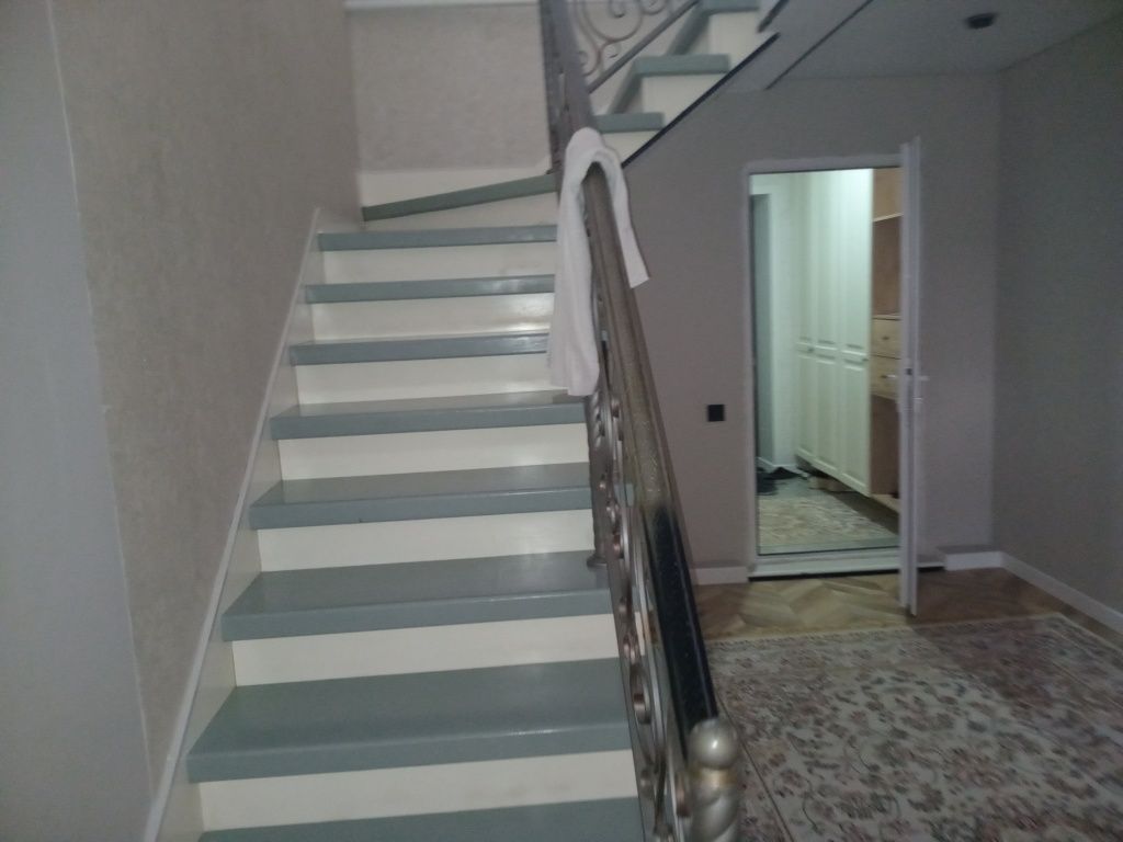 Продам    Котедж в Асане