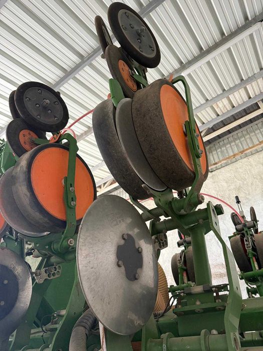 Semanatoare prasitoare de precizie  AMAZONE EDX 9000-TC