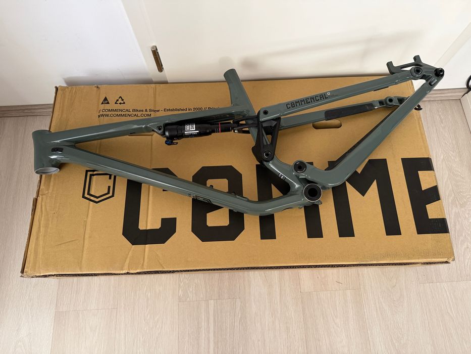 Commencal Meta TR V4 Medium