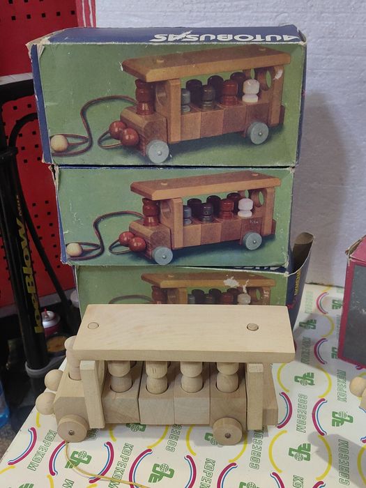 Стари дървени играчки - чисто нови