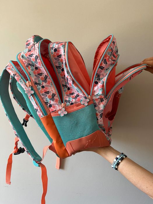 Ученическа раница Must за момиче 1-4 клас