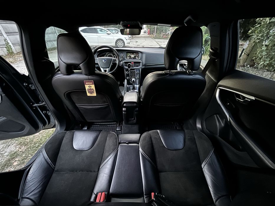 Volvo v40 Sport 2.0