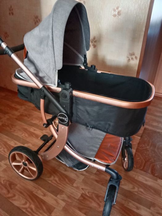 Коляска детская в отличном состоянии