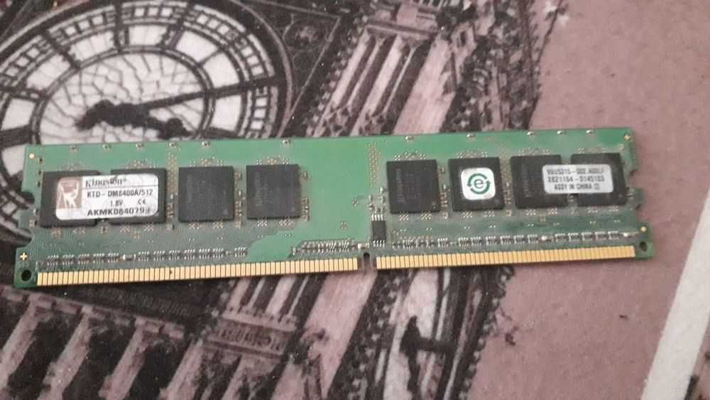 Рам памет за компютър 512mb DDR 2 перфектна. Рам памет за компютър