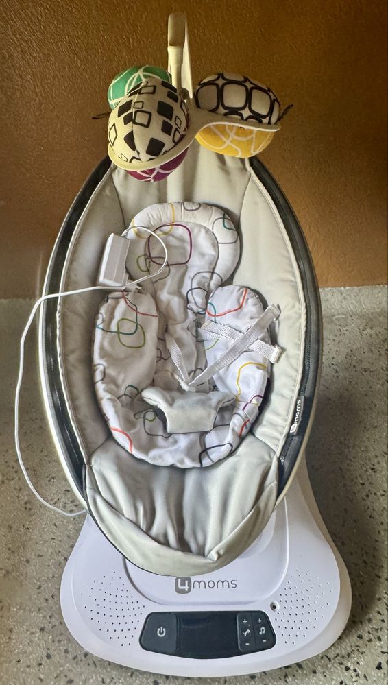 Електрическа бебешка люлка mamaroo 4.0 Classic