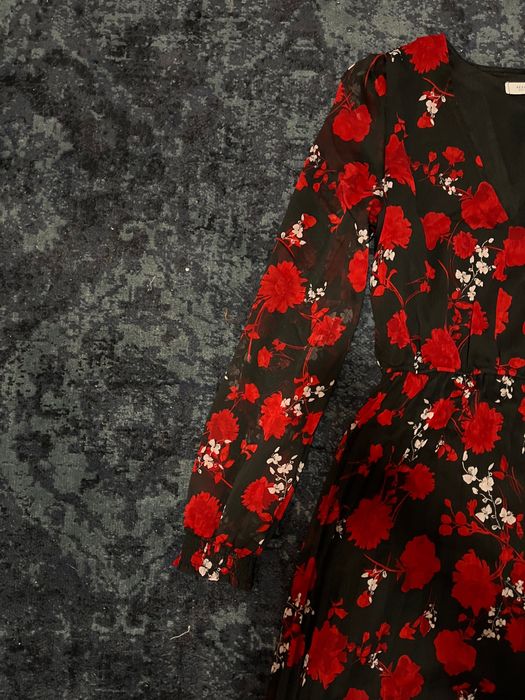 Rochie cu fustă plisată