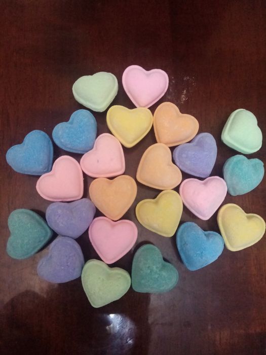 Отдам бомбочки бесплатно.