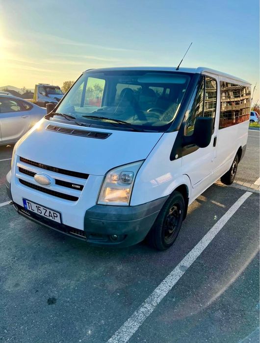 Vând Ford Transit 8+1 locuri, 2.2 Diesel, 2009
