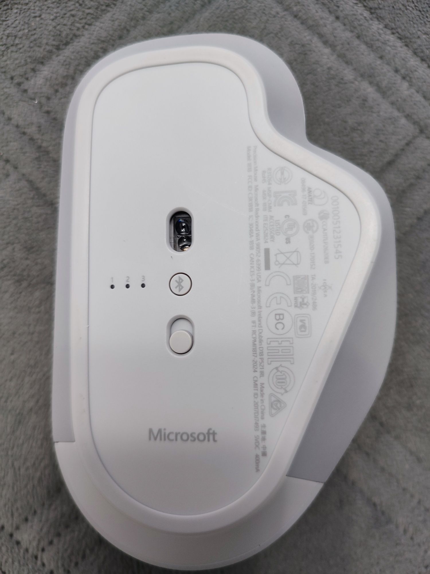 Microsoft Surface Precision Bluetooth Optical Mouse Model 1818