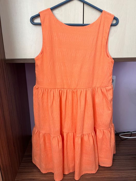 елегантни роклии