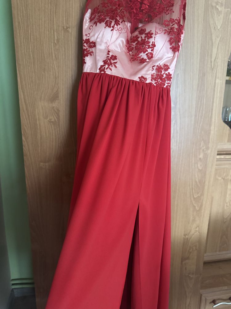 Rochie rosie eleganta